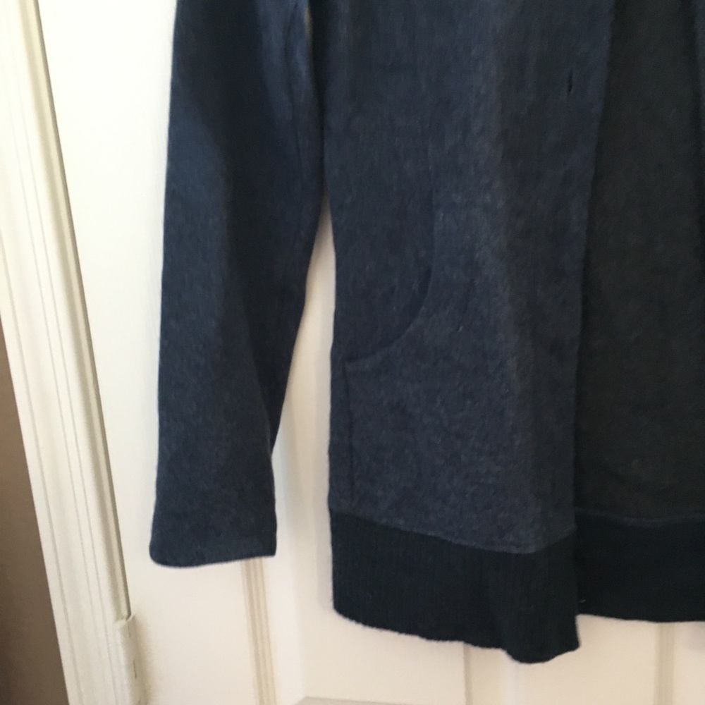 FINAL MARKDOWN Ladies mountain hardwear sweater jacket xs - Picture 2 of 4
